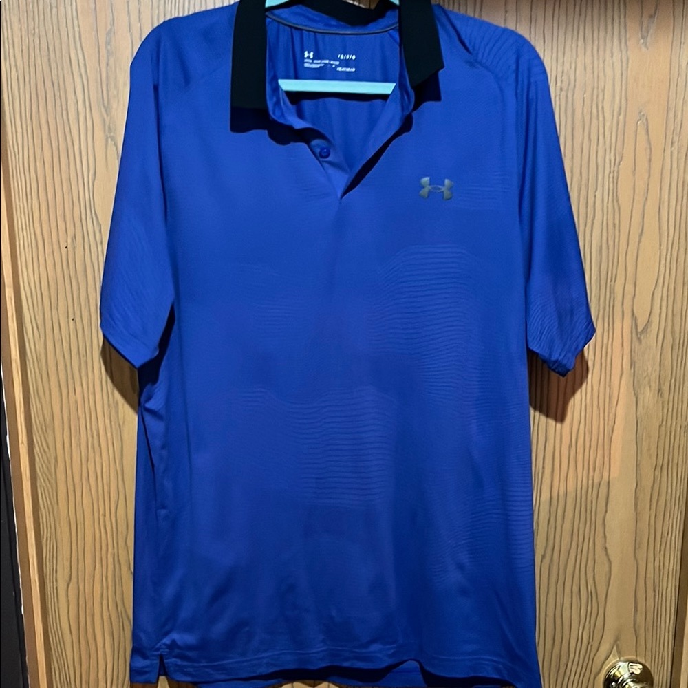 Under Armour men’s loose fit headgear blue polo, size large